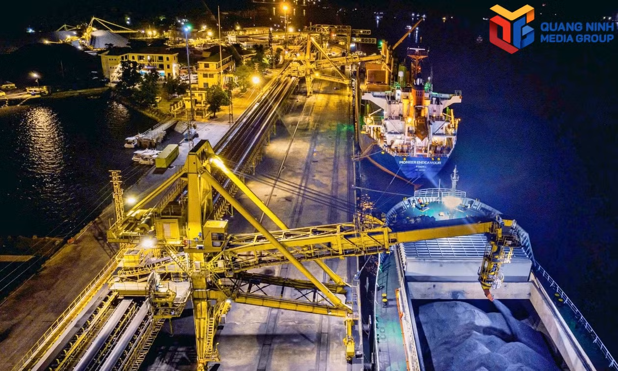 Coal industry accelerates 90-day-and-night drive from mines to processing plants
