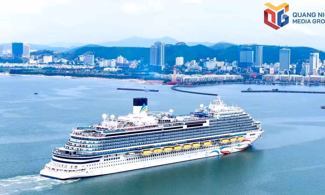 Quang Ninh tourism with strong momentum
