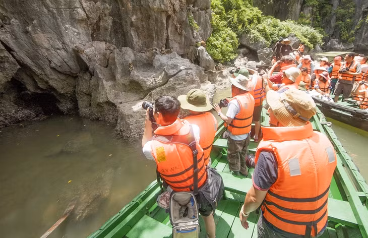 Luon cave, included in the Southern Bo Hon, is an attractive sightseeing spot.