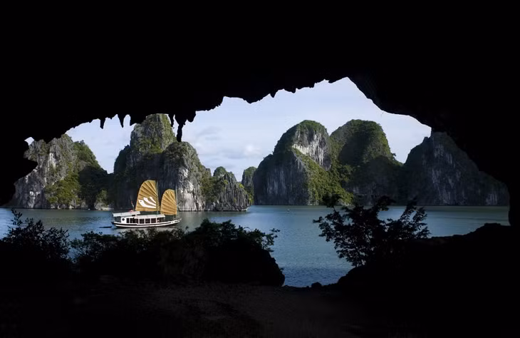 The romantic Trong cave