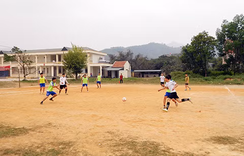 One of the opening matches. (Photo: Ngoc Loi)