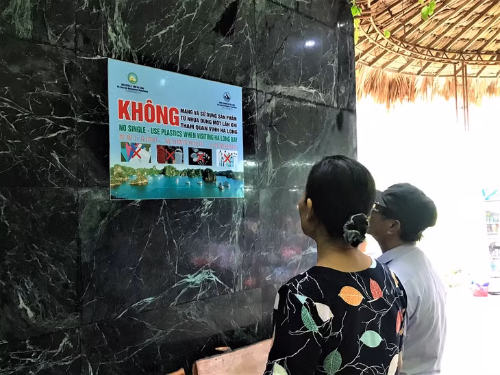 Many propaganda slogans are posted in the easy – to – see positions for visitors to follow.
