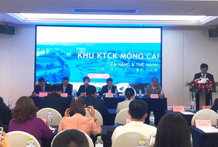 At the conference, representatives of the two localities of Mong Cai (Vietnam) - Dongxing (China) all the question about the fair raised by 130 representatives of business and press agencies were clearly answered.