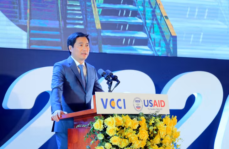 Chairman of Quang Ninh PPC gave his speech at the ceremony.
