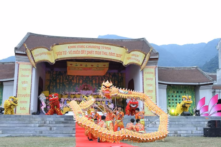 A variety of cultural arts performances
