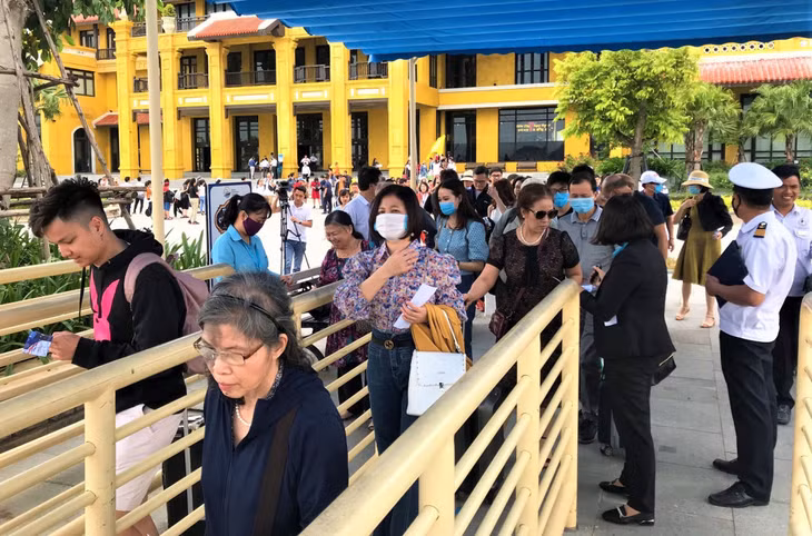 More than 16,800 travellers visited Quang Ninh last weekend.