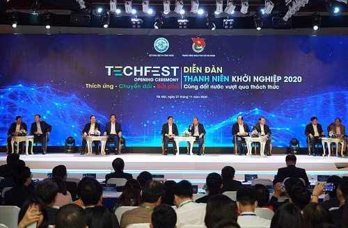 The forum draws the participation of several Cabinet ministers. Photo: VGP