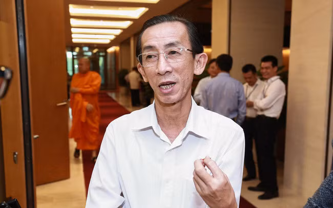 Dr. Tran Hoang Ngan, Director of Ho Chi Minh City Institute for Development Studies.