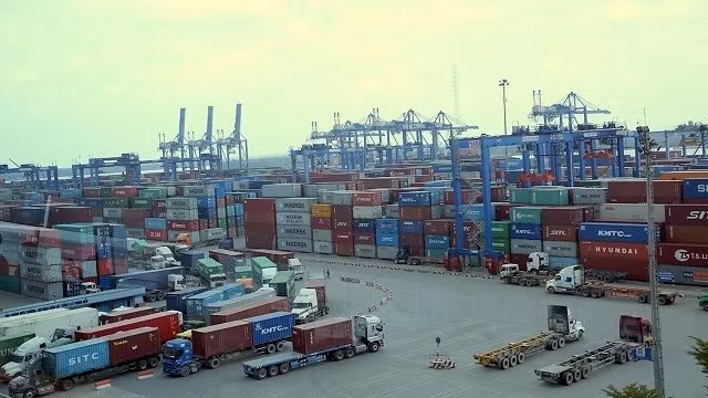 Vietnam enjoyed a trade surplus of USD711 million in the first four months of 2019. (Photo: VGP)