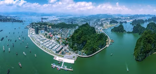 Hon Gai, a part of Ha Long was endowned by the nature.