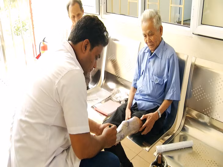 Experienced doctors and technicians sent by BMVSS are deploying the work.