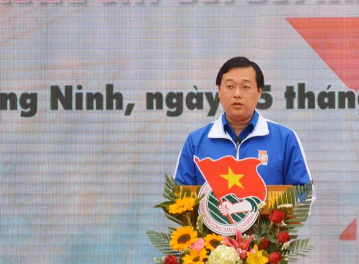 the First Secretary of the Ho Chi Minh Communist Youth Union Le Quoc Phong made a speech at the ceremony.
