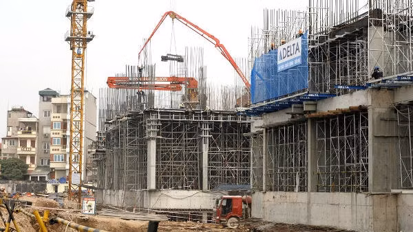 State-owned construction enterprises are more optimistic about the business outlook.