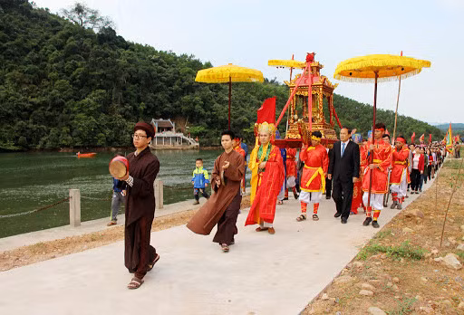The Mieu Ong - Mieu Ba festival