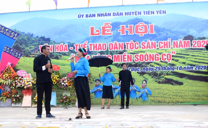 Soong Co folk singing competition