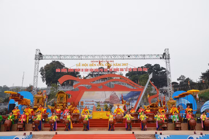 A drum performance at the ceremony