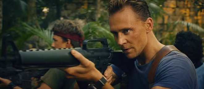 Main actor of the movie Tom Hiddleston.