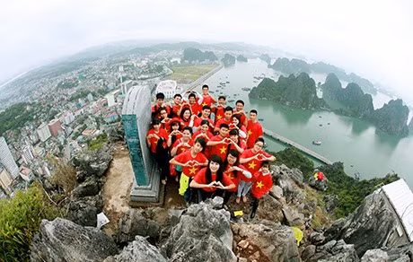 Unique view: Bai Tho Mount is definitely a favourite of photography lovers. — Photo baoquangninh.com.vn