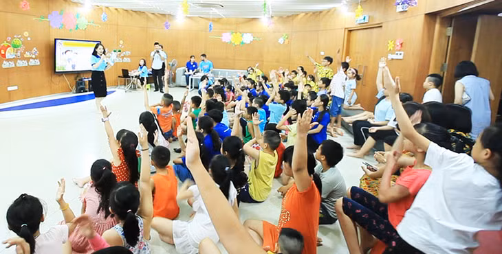 Children are excited to join activities at Quang Ninh Library