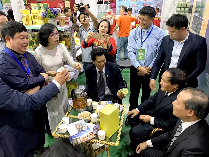 the OCOP Provincial Steering Committee has strengthened OCOP brand management, completed the issuance of the right to use OCOP-QN for 100% of OCOP products that meet 3 - star standard of 14 localities