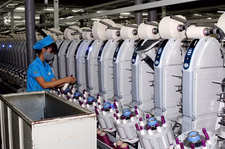 Fibre production in Texhong group. (Photo: QTV)