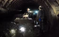 Coal is extracted by Vinacomin workers from the Mong Duong coal mine in Quang Ninh Province.The group will export approximately 25,000 tonnes of coal to South Africa next month and another 18,000 tonnes to Cuba in November. — VNA/VNS Photo Trong Dat