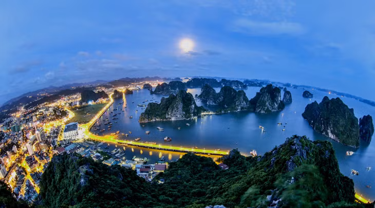 Halong Bay. Photo: Duong Phuong Dai/baoquannging.com.vn