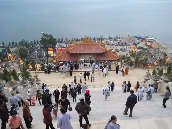 According to the master plan for the Van Don Economic Zone's socio-economic development, Quang Ninh has received permission from the Prime Minister to develop Van Don economic zone (EZ) into a smart and green island urban area by 2030