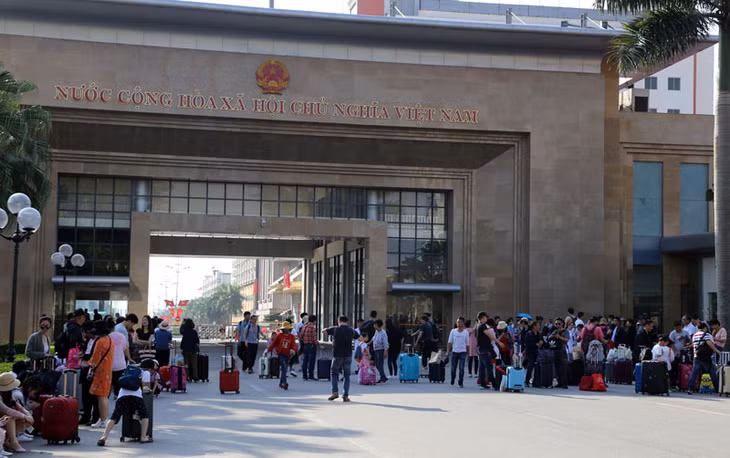 The city welcomed 5,310 visitors via the Mong Cai international border gate on the first days of the Lunar New Year