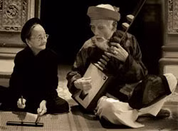  Finding the soul: The photo Bau Vat Nhan Van Song (Living Human Treasure) by Tran Viet Van w