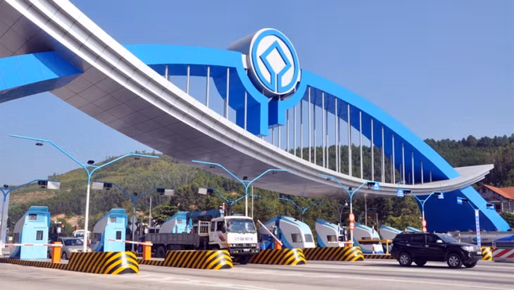 A toll station in Quang Ninh province
