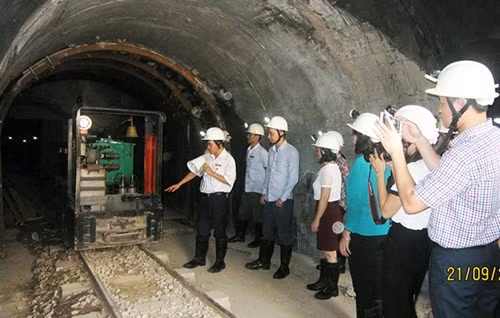 Mining tour in Quang Ninh. Photo: cand.com.vn