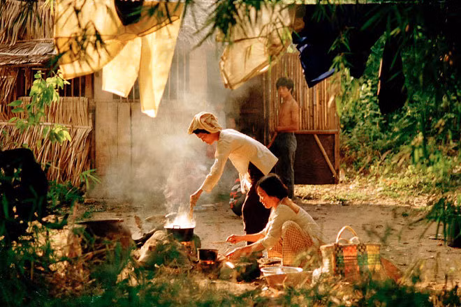 “Sửa soạn cơm chiều” (Preparing a dinner)