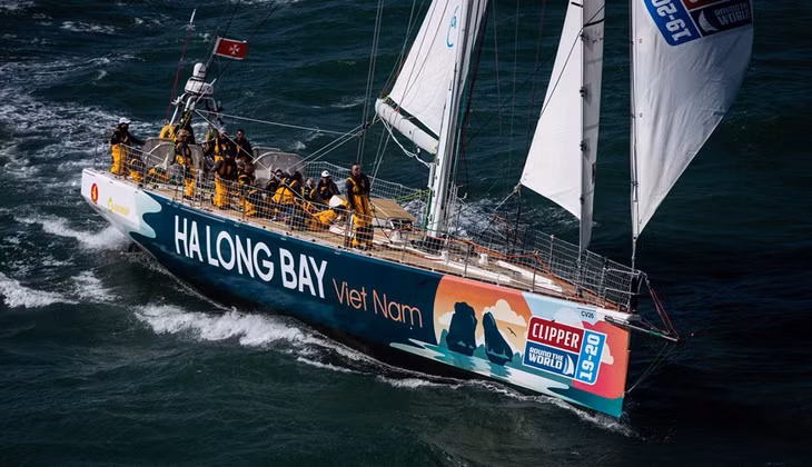 On Dec 10th, the team secured 2rd place in Race 4 at Fremental Port (Australia), the best achievement that the fleet named after the world heritage has ever had since the start of the race. 