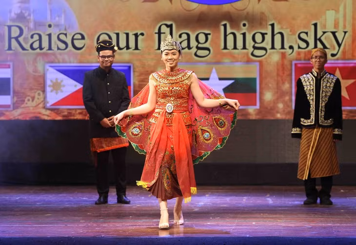The event aims to foster the friendship between Vietnam and other ASEAN nations as well as the solidarity in the ASEAN Community (Photo: VNA)