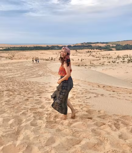  Mui Ne also boasts a series of massive sand dunes, which are perfect for sand-boarding. (Photo: @gigi_wander)