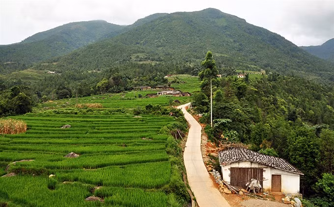 Scattered population density has affected infrastructure development in the mountainous commune of Dong Van in Binh Lieu District. — Photo quangninh.gov.vn