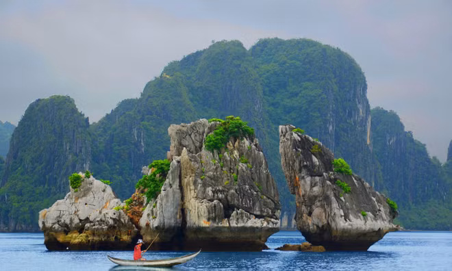 Ha Long Bay. Photo by VnExpress Photo Contest/Dang Thanh Phuong