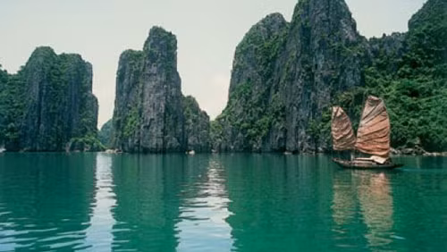 Ha Long Bay