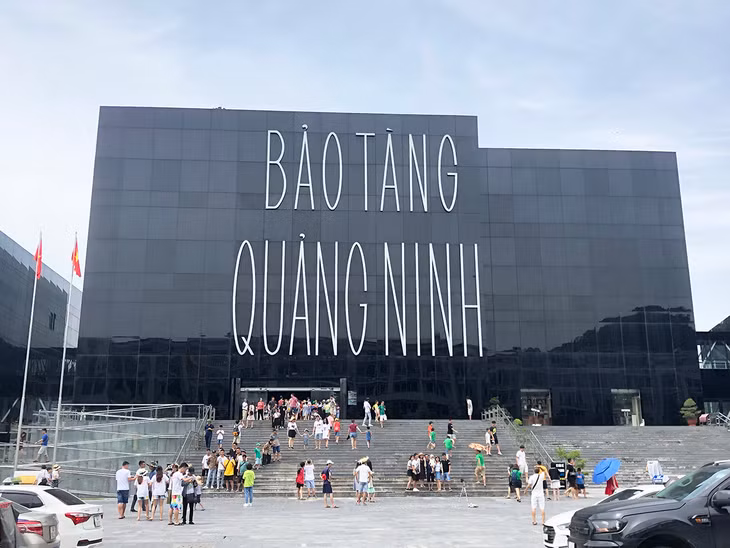 Quang Ninh Museum is an ideal destination for tourists to explore Quang Ninh's culture