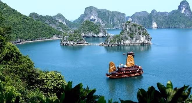 Ha Long Bay