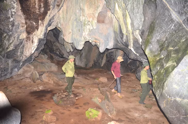 Doi Cave in Cai Lim Valley