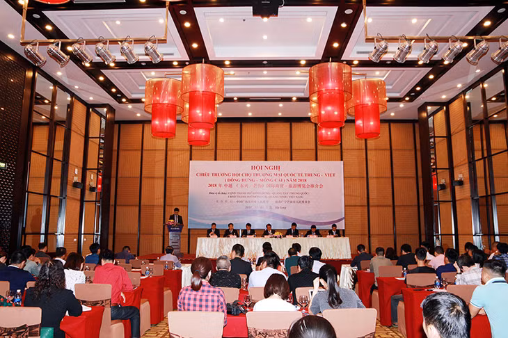 A meeting in preparation for Vietnam-China International Trade Fair (Mong Cai - Dongxing)