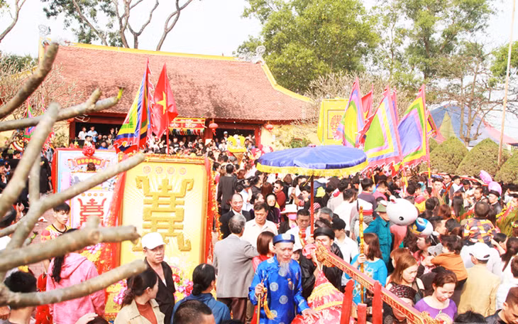 Tien Cong festival. 