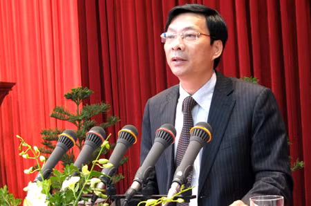 Mr. Nguyen Van Doc, Chairman of Quang Ninh province People’s Committee in his speech at the conference 