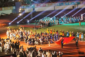 Games galore: The Vietnamese team take part in the opening day parade for the sixth ASEAN Para Games, which opened yesterday in Solo, Central Java, Indonesia. (Photo: VNS)