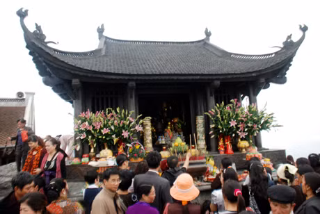 Bronze pagoda in Quang Ninh province ( baoquangninh.com.vn)