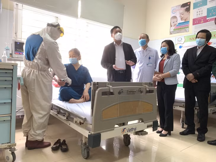 No side effects was recorded after those shots of vaccine in the evening of March 24.