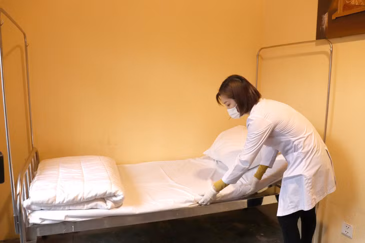 Tourist sites are required to prepare isolation wards for COVID-19 suspected cases.
