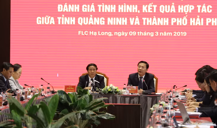 The leaders of the two localities co-chaired the meeting.